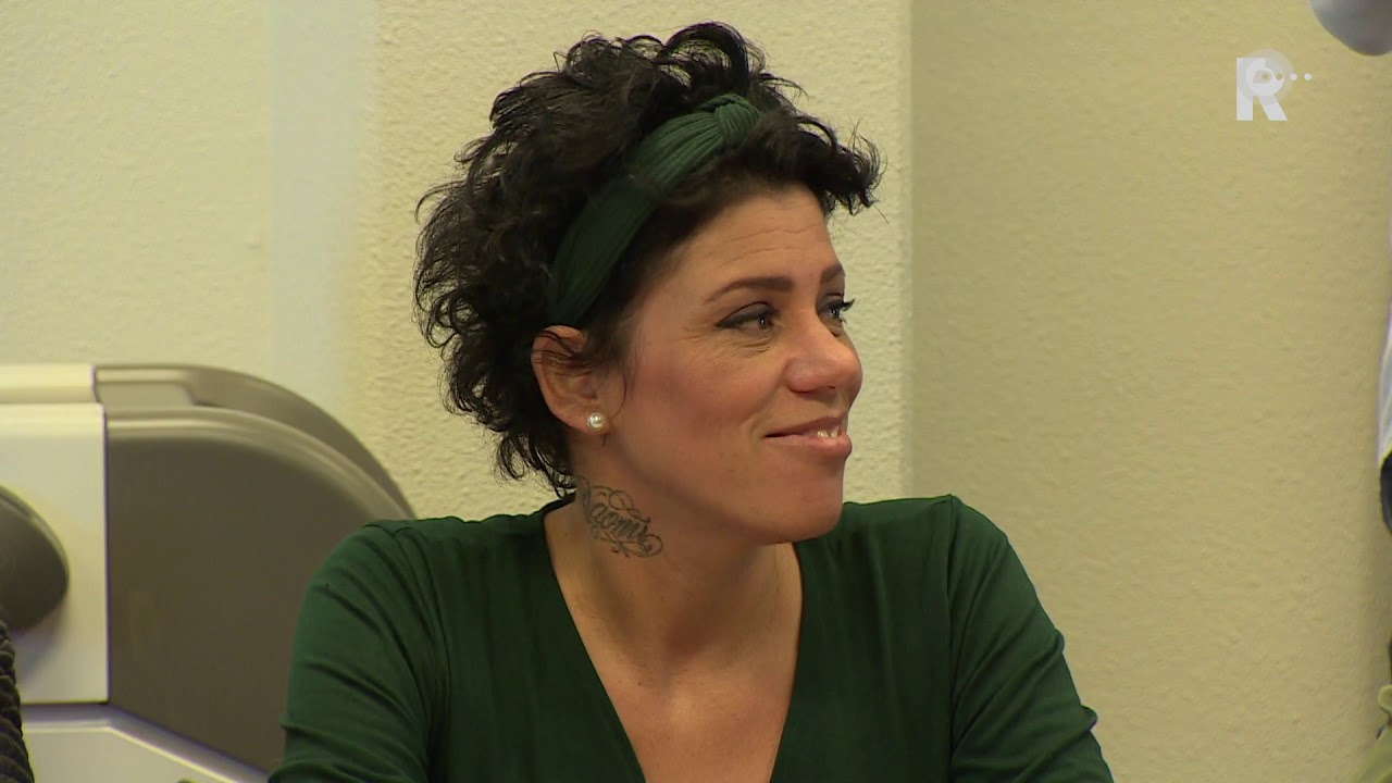 Werklozen laten tatoeages gratis weghalen
