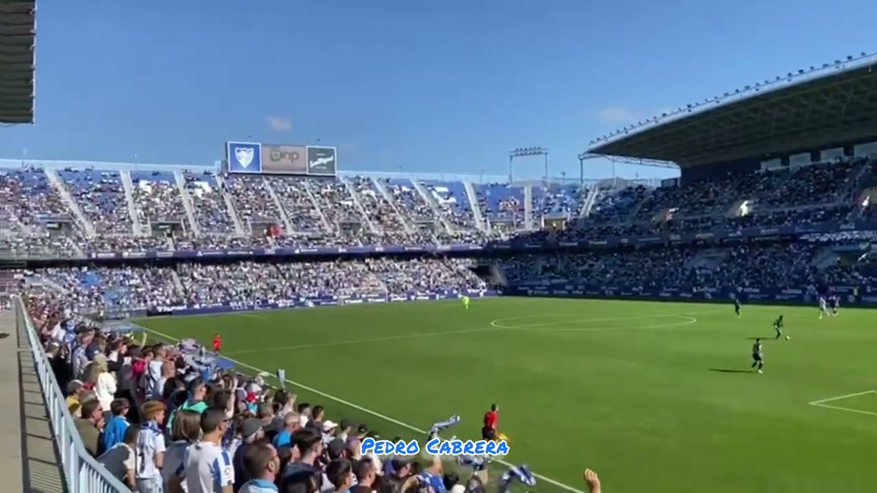 Málaga CF 3-0 Atlético Baleares. La Rosaleda llevó en volandas al Málaga durante todo el partido