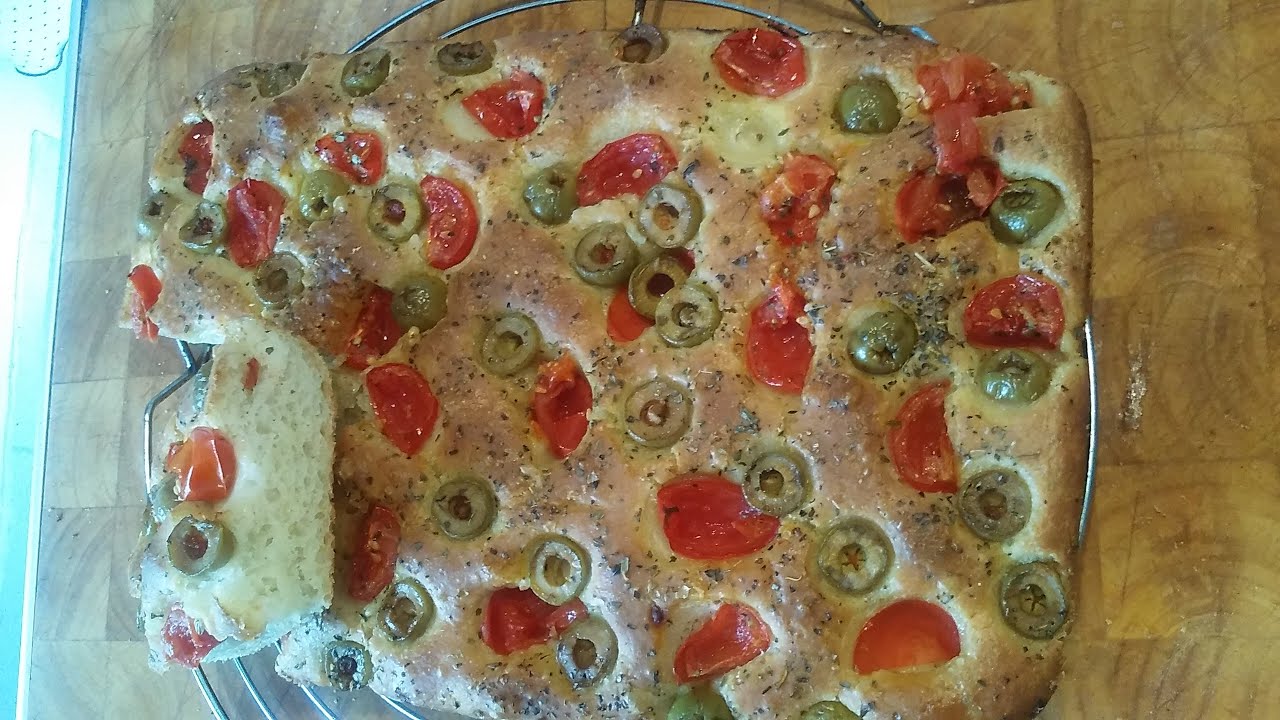 Focaccia , Olasz pizza kenyér , a legegyszerűbb és egyik legfinomabb pékárú 100%-os hidratációval!!!