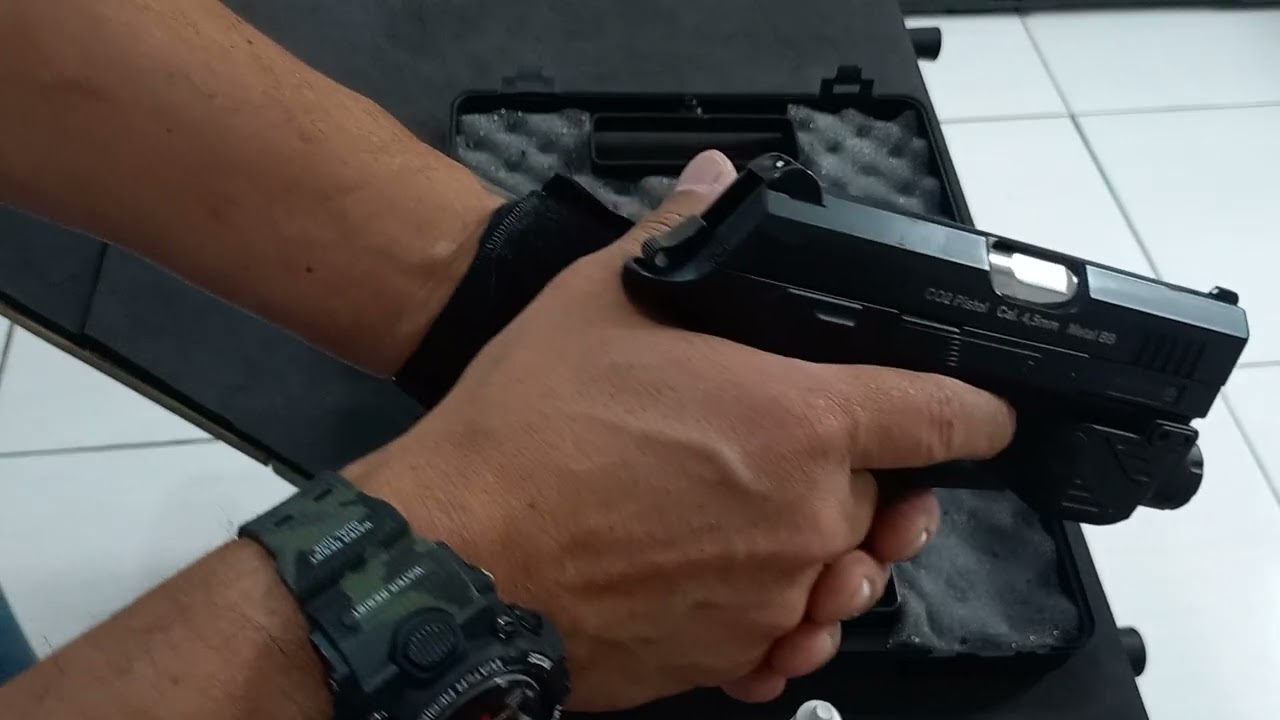 Pistola W129 CO2 4.5 WinGun - carregamento e disparos !!!