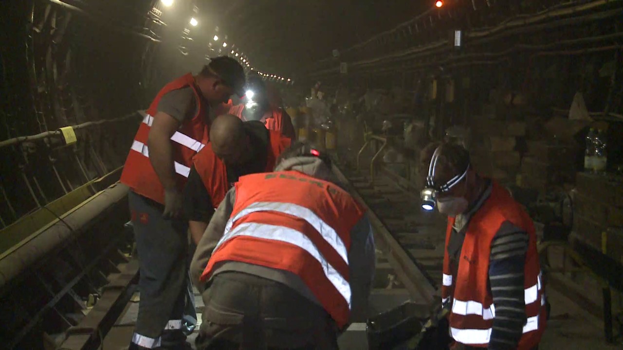 Stavba metra D pokračuje: Ražba prvního úseku bude hotová do poloviny roku