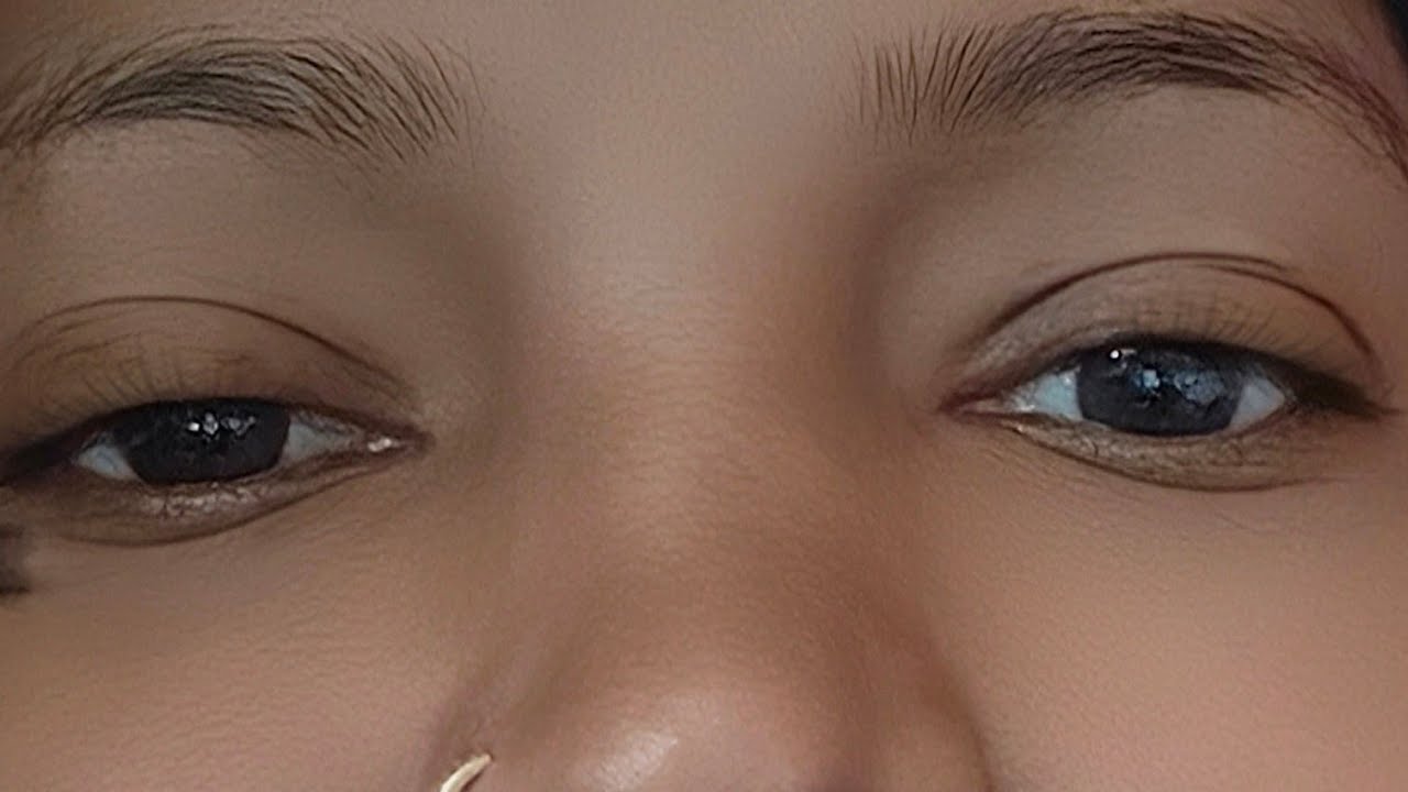পথ চেয়ে বসে আছি তোমারি আশায় 🌷