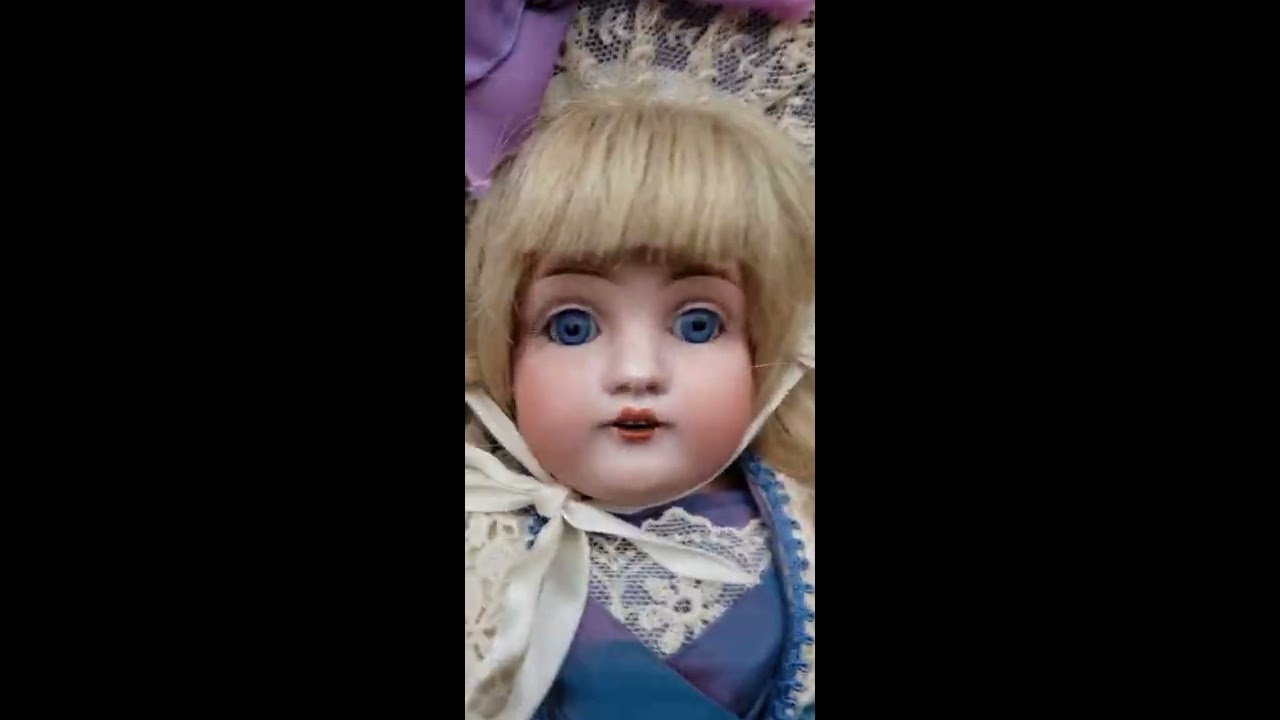 Antique German Bisque Head Dolls: Kestner 154