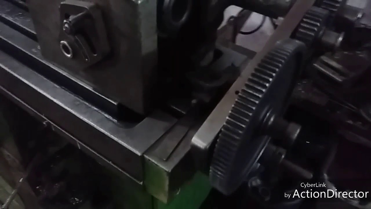 Taillage d'un pignon H&eacute;lico&iuml;dal. ....