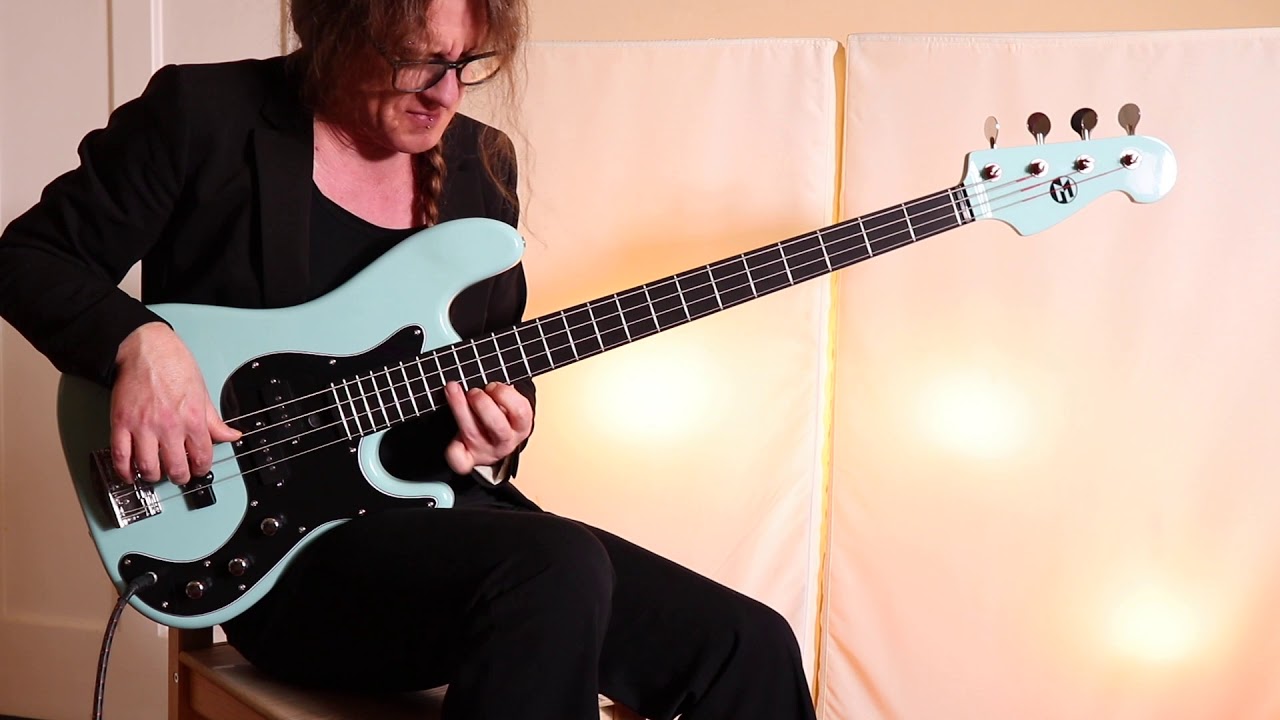 Maruszczyk Jake Custom 4P-24 'Sonic Blue' Live Demo - BassFreaks.net