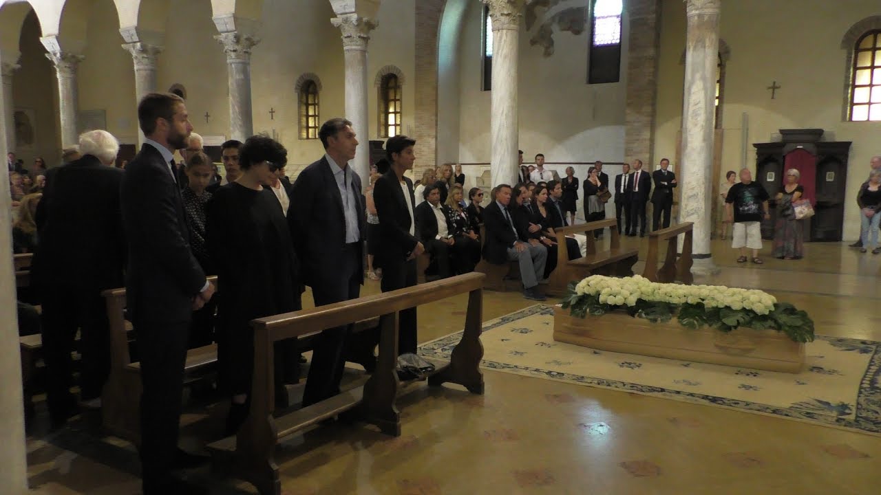 Funerali di Idina Ferruzzi. La nipote Sofia: 