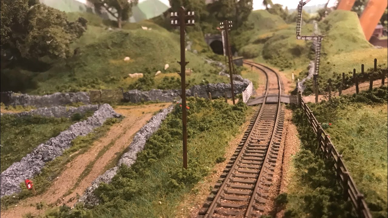 Loft Layout Cab Ride - Volume 2 - Yorkshire Dales Model Railway