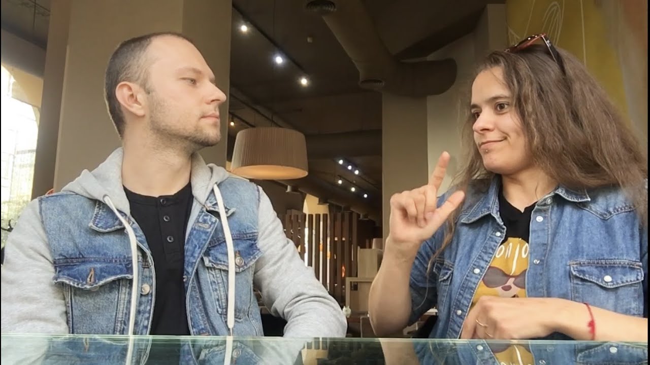 Интервью с Женей Лопатиной, агентом по недвижимости