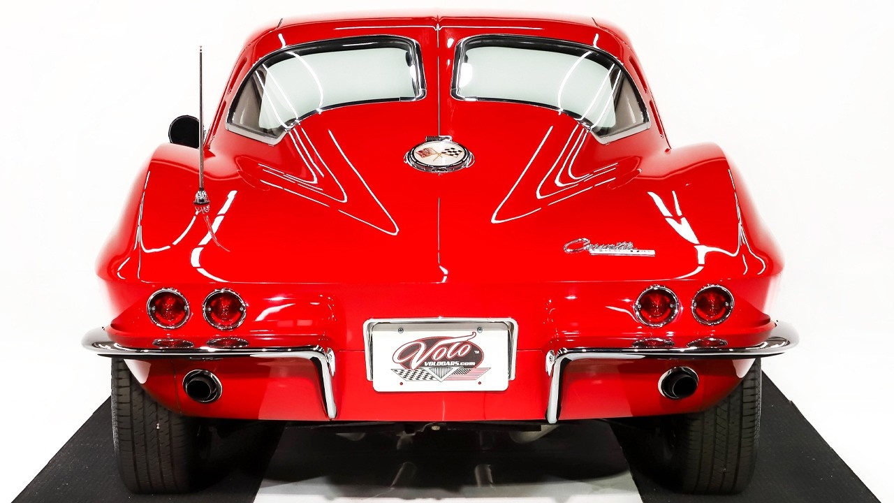 1963 Chevrolet Corvette for sale at Volo Auto Museum (V21459)