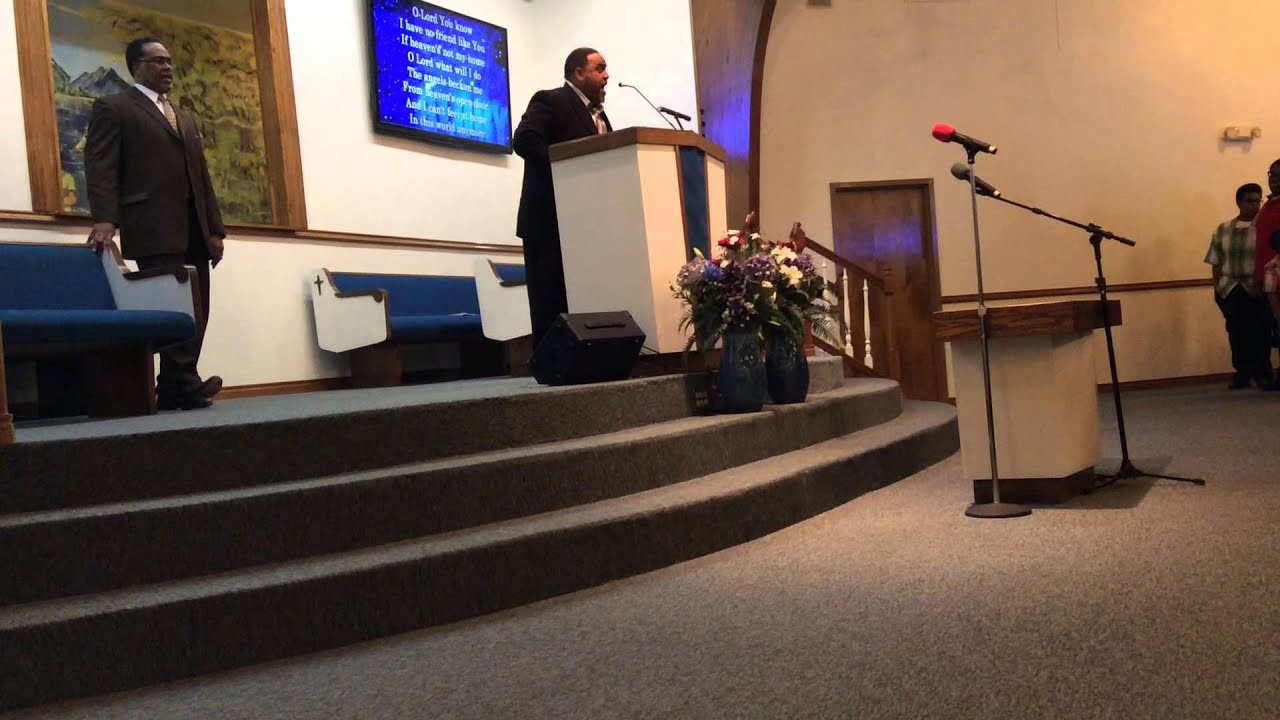 Dallas West Church of Christ Congregational Singing 'This World Is Not My Home'
