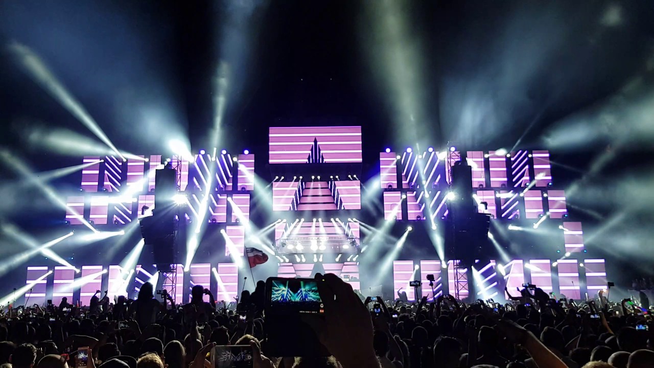 Armin van Buuren (intro) - Sunrise festival 2017