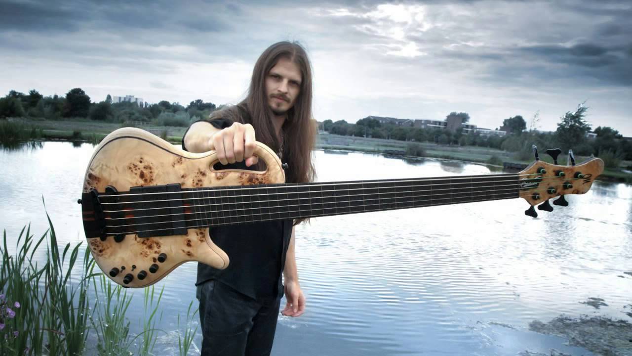 Debussy - Arabesque No. 1 on fretless bass guitar