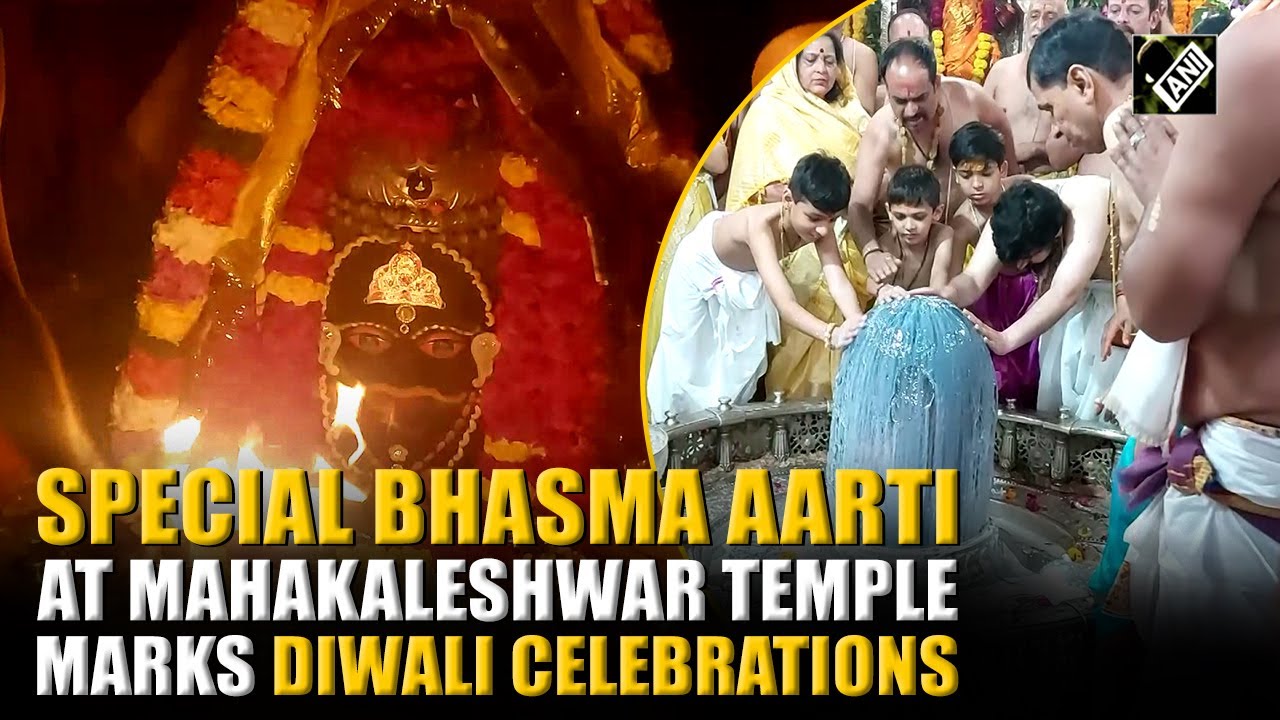 Thousands Gather for Sacred Bhasma Aarti at Mahakaleshwar Temple on Diwali