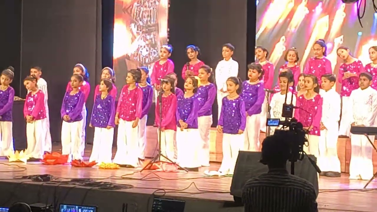 Ridhvi Gupta annual day singing 2025-26