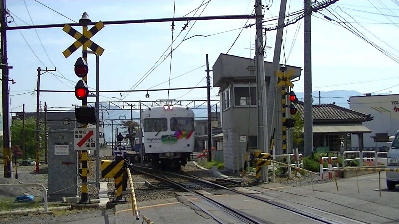 【踏切風景】＜再訪問＞『松本電鉄アルピコ交通』新村駅西側踏切(2016年5月3日撮影)