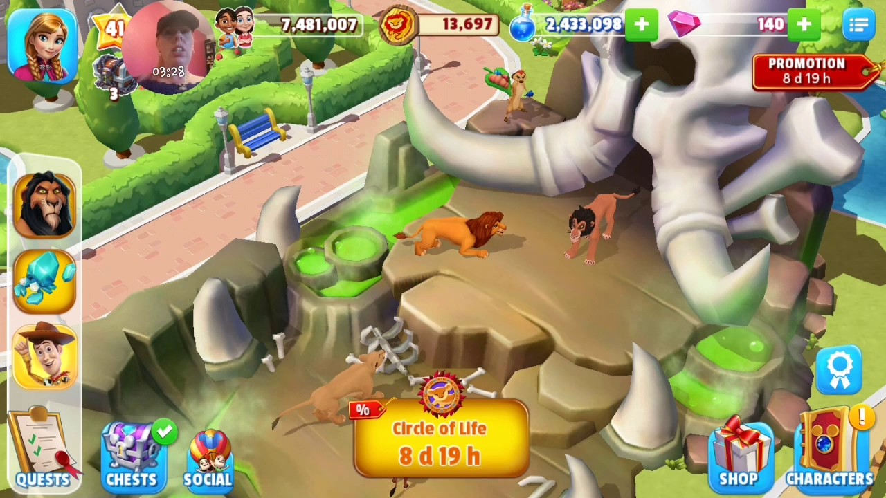 FIRST FACE OFF WITH SCAR IN THE CIRCLE OF LIFE EVENT DISNEY MAGIC KINGDOMS