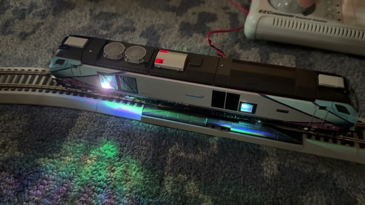 Dapol Class 68 Transpennine Express failed pcb board replaced by Soundtrax Tsunami2 pnp8 decoder
