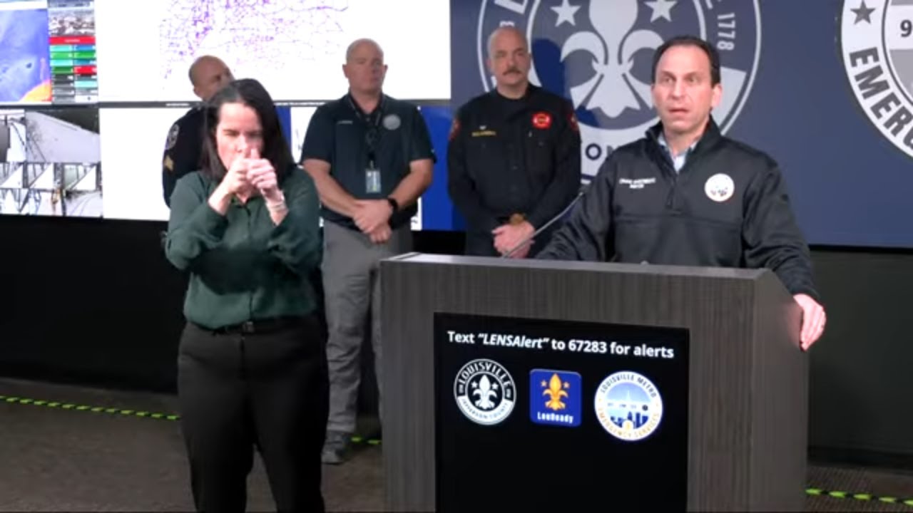 Watch Now | Louisville officials provide update on winter storm response by the city