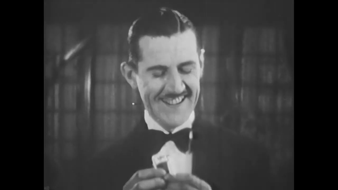 CHARLEY CHASE - The Lighter that Failed (1927) - Classic comedy short