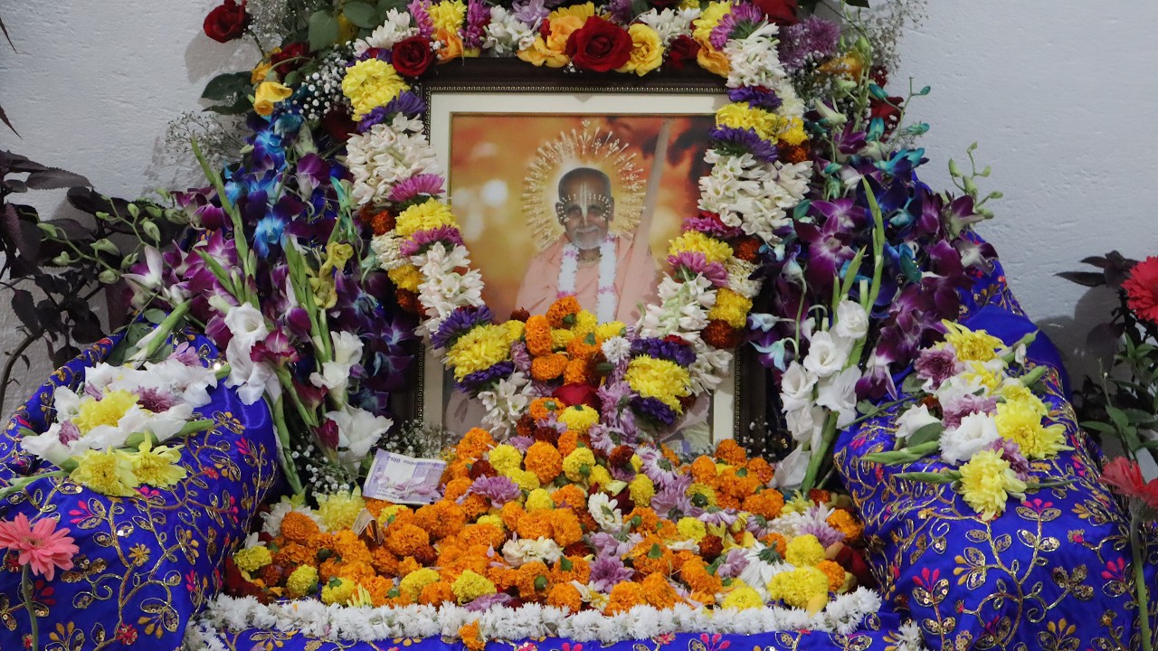 17.º Tirobhāva-mahotsava Śrī Bhakti Vaibhava Purī Gosvāmī Mahārāja | Parte 1