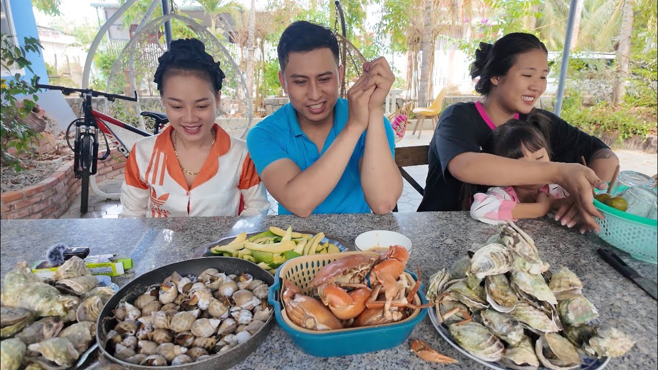 Được Anh Minh Xuống Thăm | Bửa Ăn Ngon Và Hải Sản To Nhất Từ Trước Đến Nay