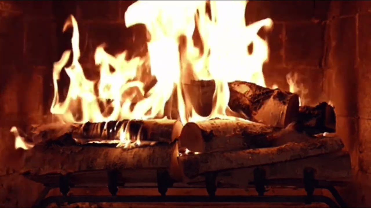 HDR 4K COZY CRACKLING FIREPLACE