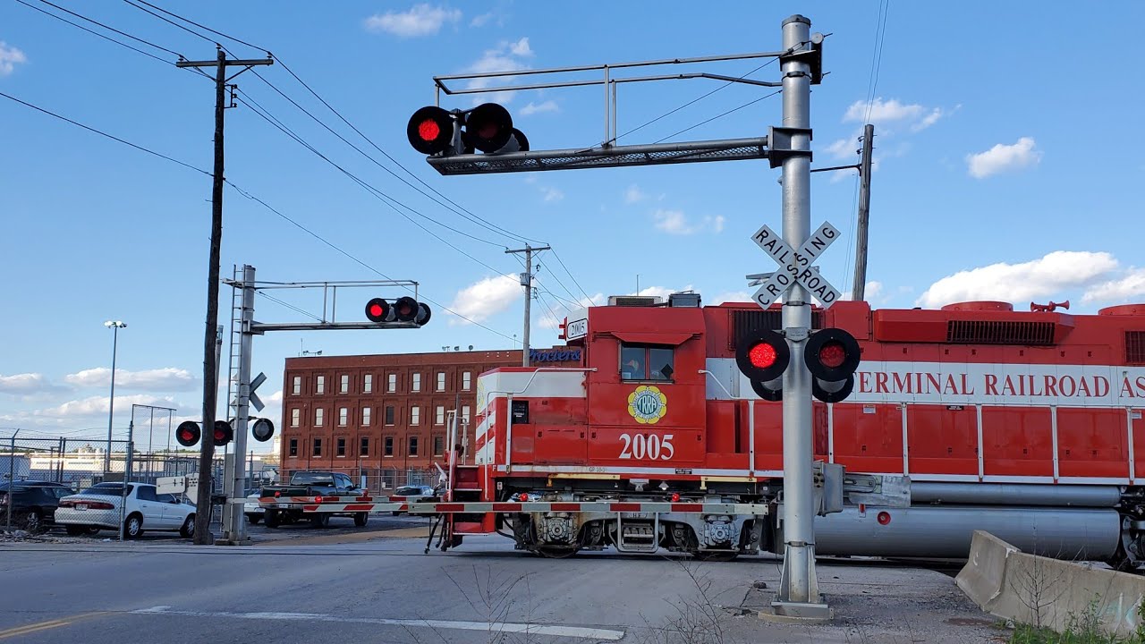 (Safetran Type-1, No Deactivation) Grand Avenue Railroad Crossing, St Louis, MO