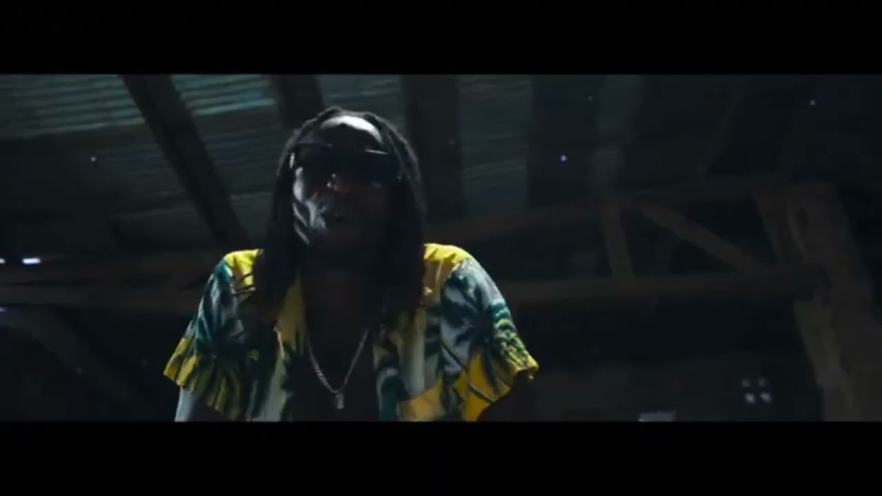 Jeune_soldat_ tina_te_ft_chris_weezzy(clip_officiel)