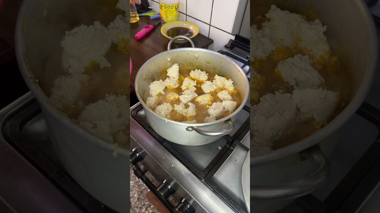 Cooking Egusi (Mellon soup) with me 