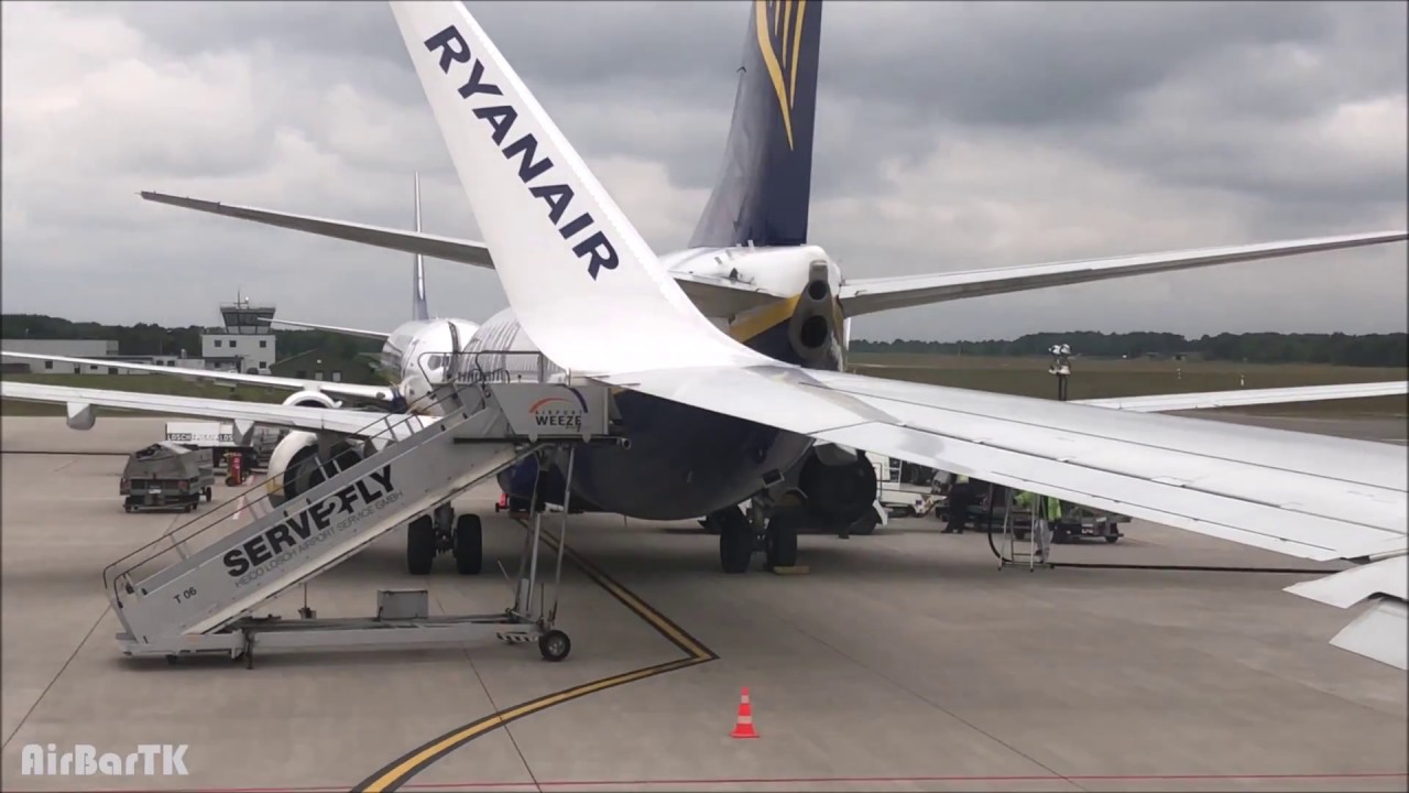 Flight Report ✈ Ryanair | Dusseldorf (WEEZE) to Pescara | FR5559 NRN - PSR | 737-800