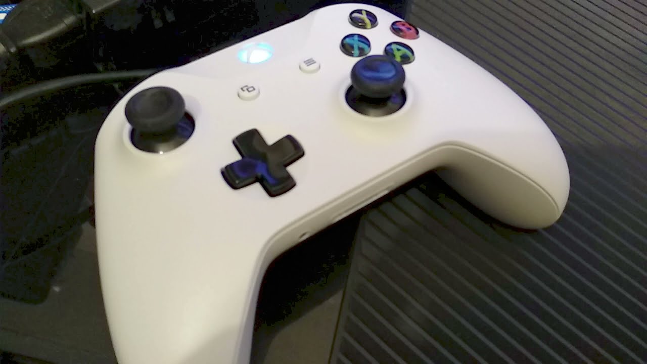Xbox One - Zapinjanje analoga na kontroleru