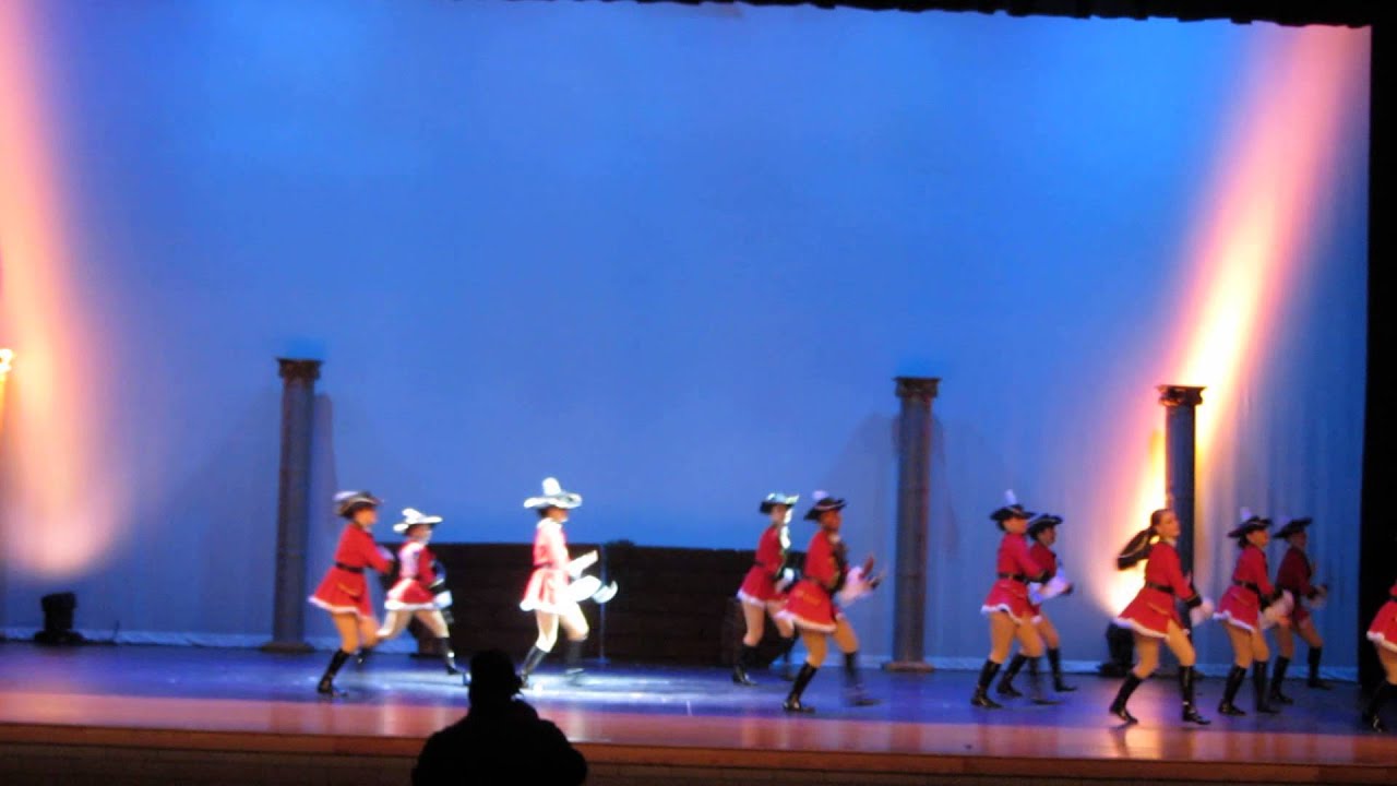Pirates of the Caribbean-Novelty Routine