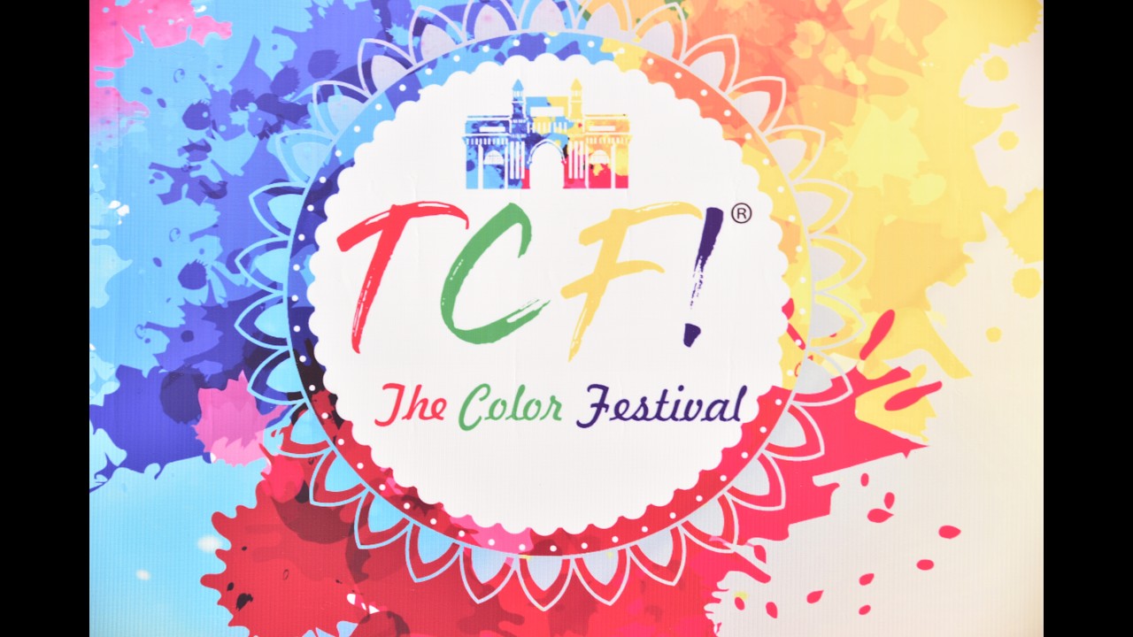 “This isn’t just Holi… it’s a frame full of emotions 🎥💛”