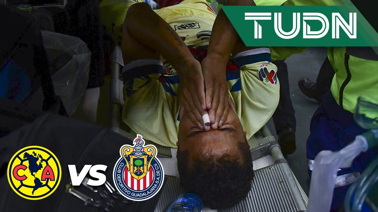&iexcl;Entrada de c&aacute;rcel! El Pollo Brise&ntilde;o lesiona a Giovani Dos Santos| Am&eacute;rica Vs Guadalajara | TUDN