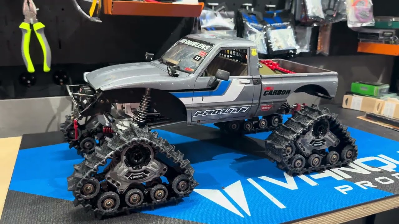 Vanquish VRD Carbon on track Traxxas TRA 8880/ Установка гусениц на Vanquish VRD 