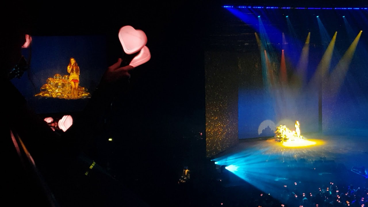 190524 BLACKPINK TOUR BERLIN | JISOO solo stage - Clarity (by Zedd) fancam 직캠