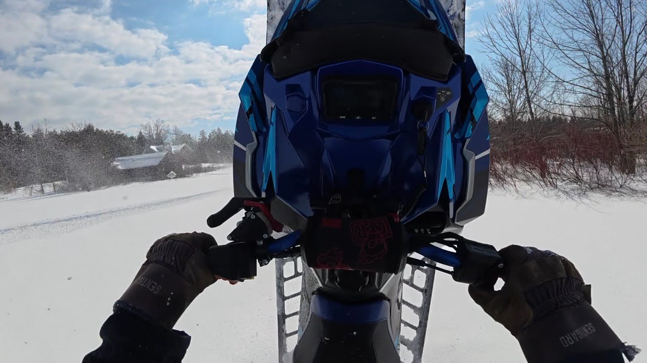 Off trail spring snowmobile ride in southern Ontario!