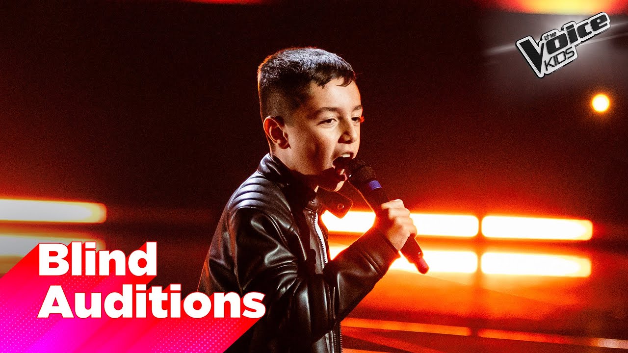 Paolo si esibisce con “The show must go on” dei Queen | The Voice Kids Italy Blind Auditions