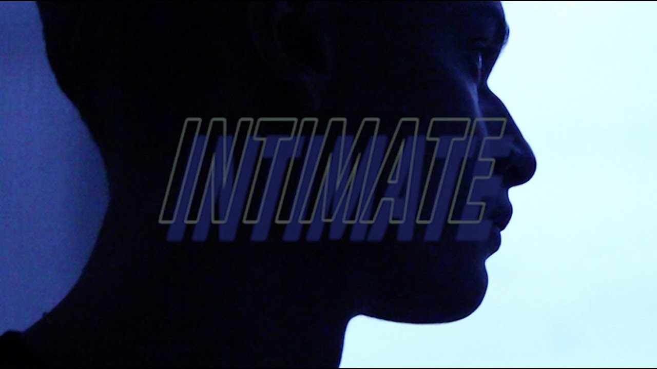 Erika de Casier - Intimate