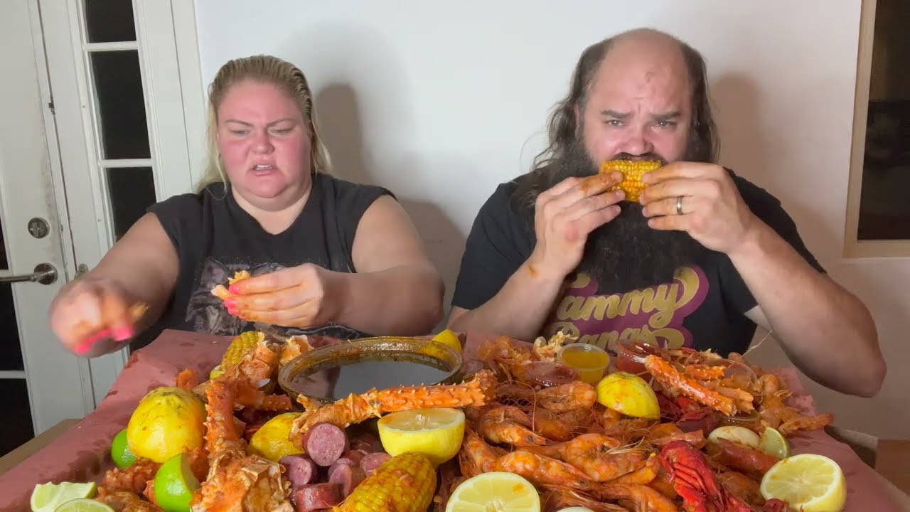 Seafood Boil Mukbang с Даррилом (и обновлениями из жизни)