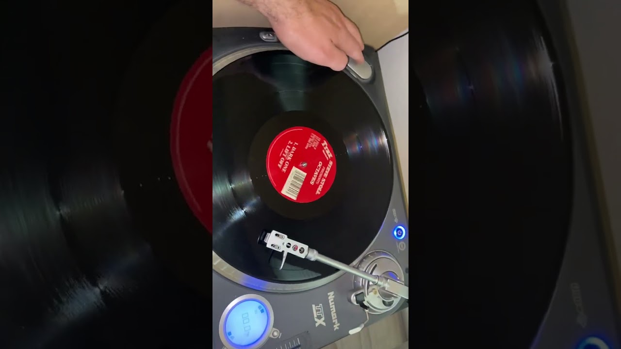 Numark TTX USB Turntable / DJ Tech DDM2000USB Mixer / Mackie Hr824mk2 Monitor Speaker Demo.