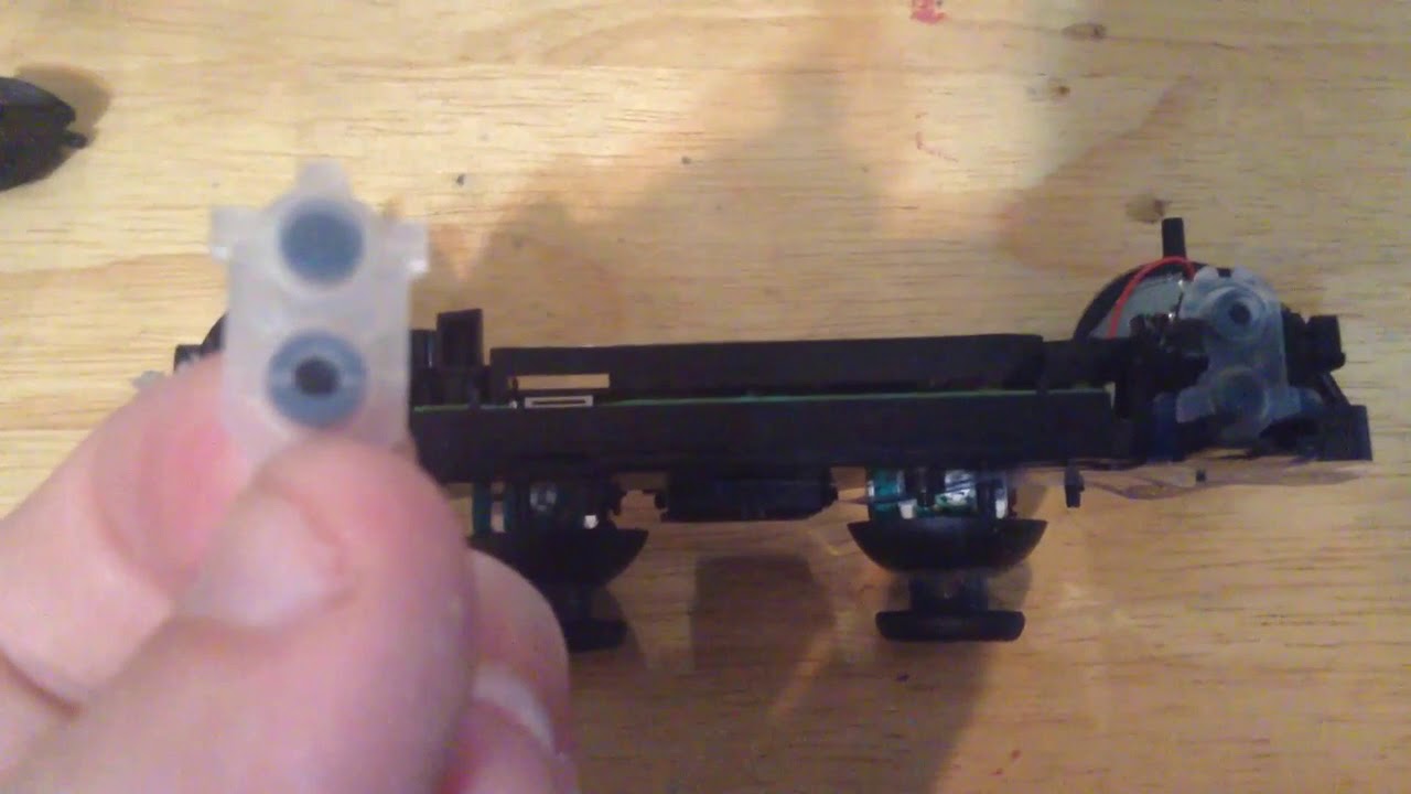 How to repair the L2/R2 bumper grommets inside a DS4 controller