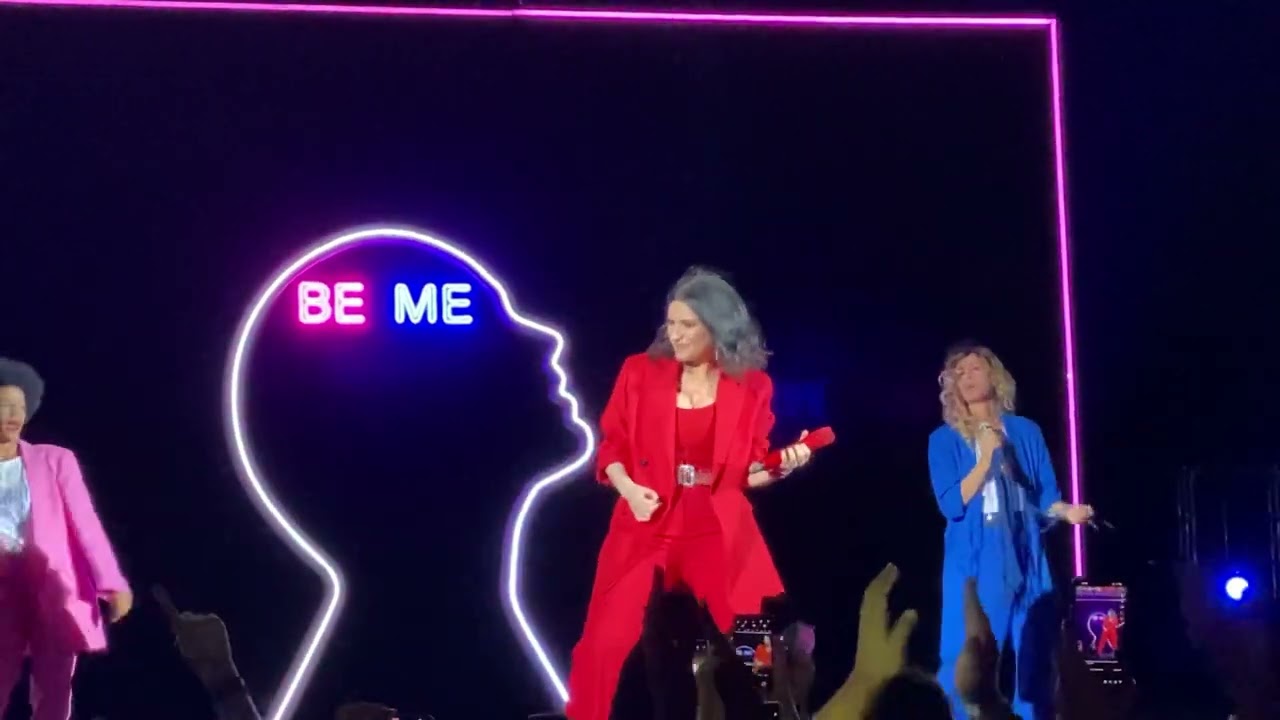 Raduno BeMe 2022 Laura Pausini “Le cose che non mi aspetto - Las cosa que no me espero”