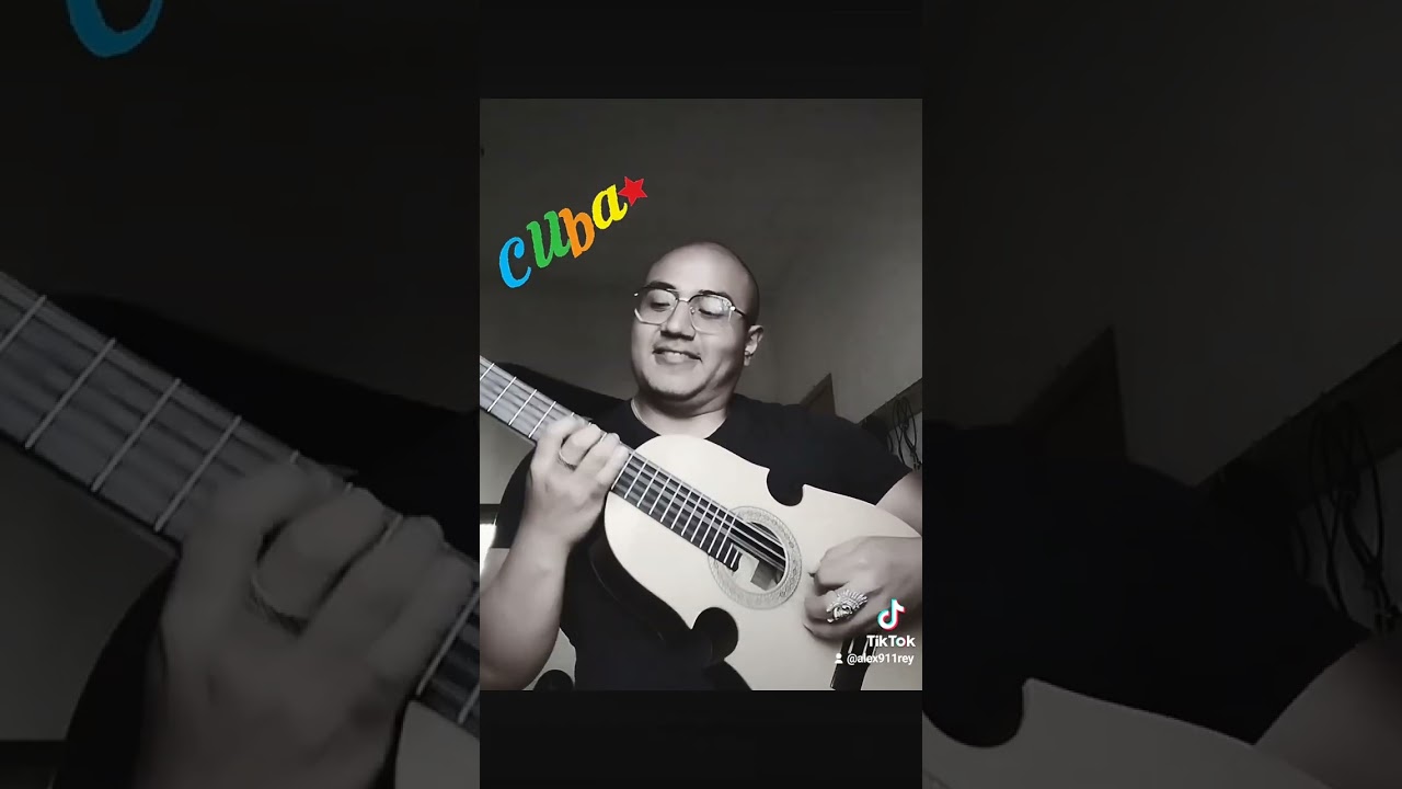 Solo del tresero Cesar Echavarria ( El lento ) en la canción "Amor no conyugal"