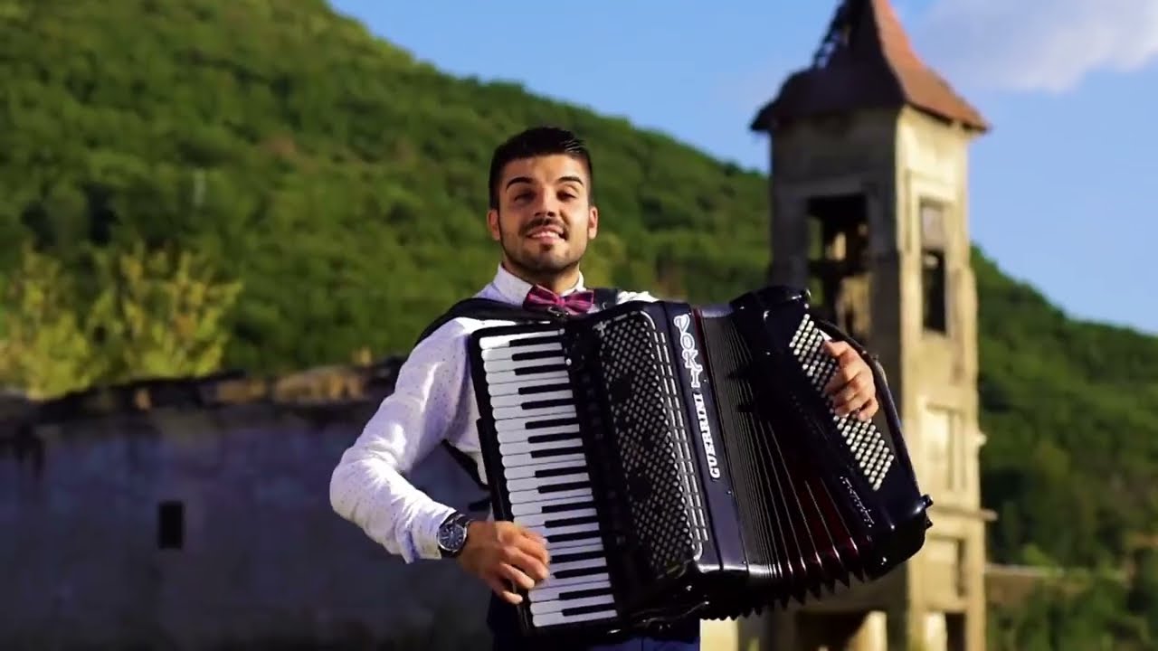 Vojce Petrusev & Aleksandar Panovski - 5 Godini