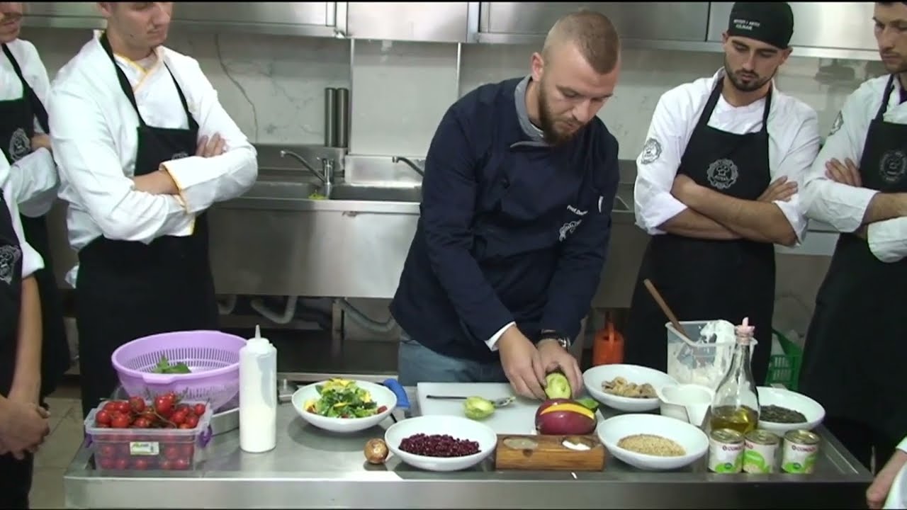 Sallate detox #KursegatimiTirane #kuzhin #picerie #pasticerie #barman