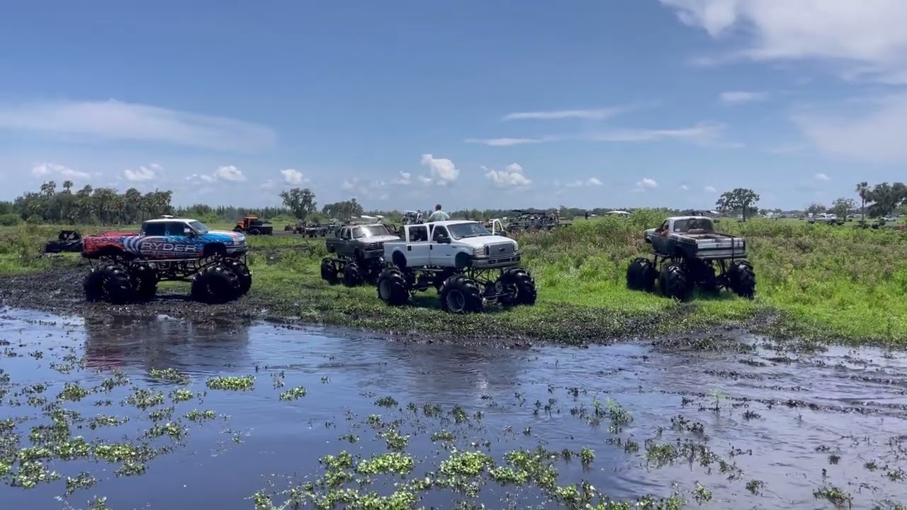 Plantbamboo gets wild mud trucks stuck everywhere #mud #mostertruck #automobile #mudpark
