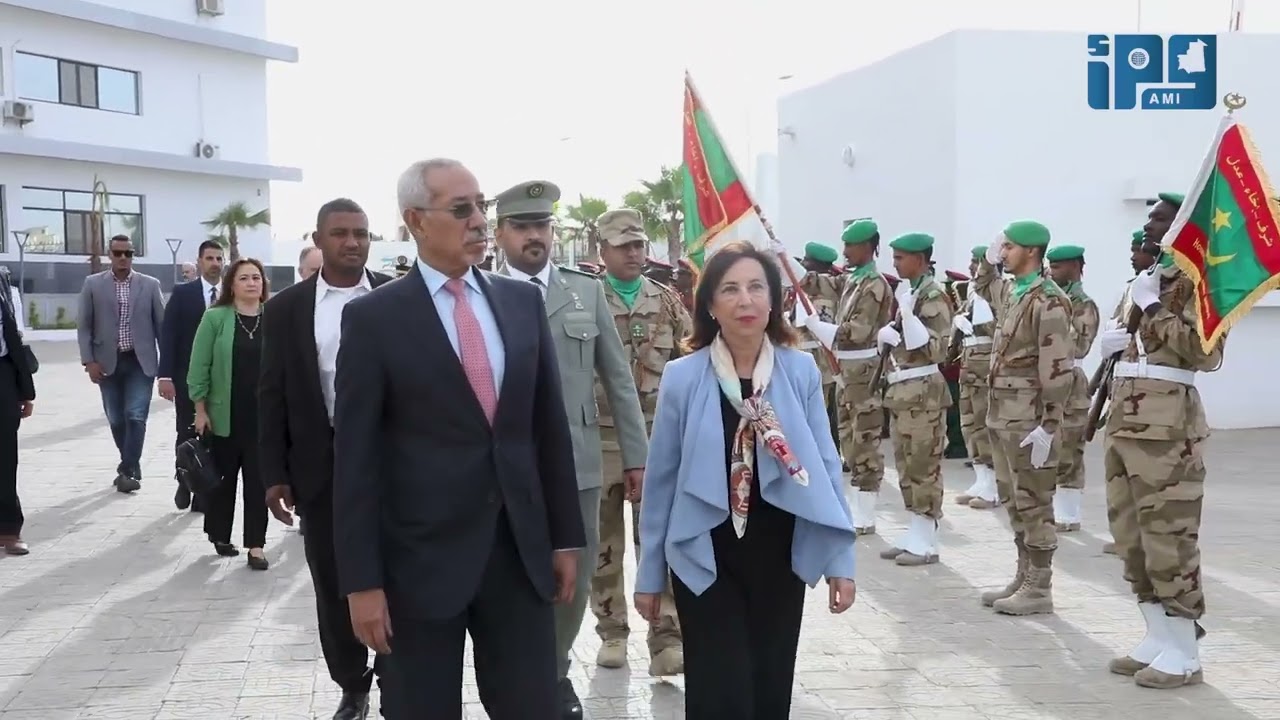 وزير الدفاع وشؤون المتقاعدين وأولاد الشهداء يجري مباحثات مع وزيرة الدفاع الإسبانية