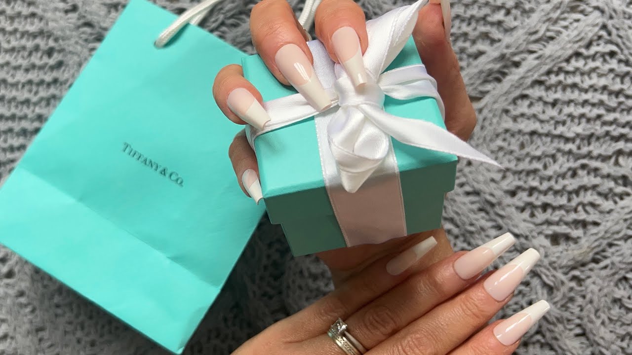 ASMR Tiffany & Co ring unboxing (scratching, whispering, tapping)