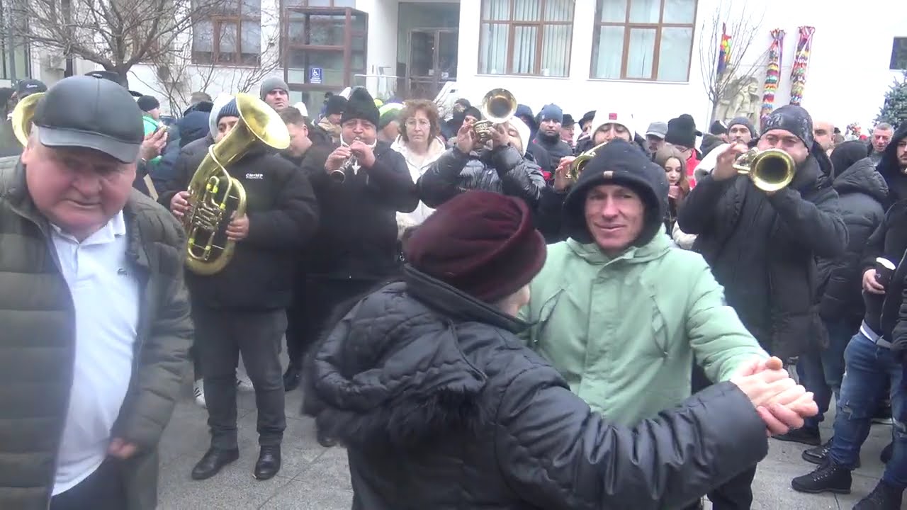 Fanfara de la Valea Mare - Ivanesti - Sta murgu legat la gard